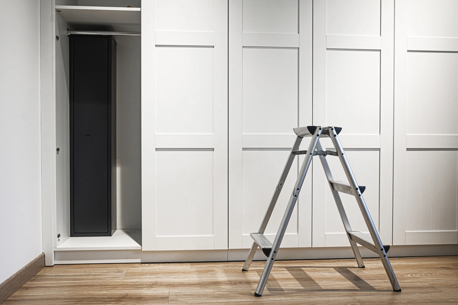 How Closet Door Installation Enhances Space Efficiency in Corsicana, TX